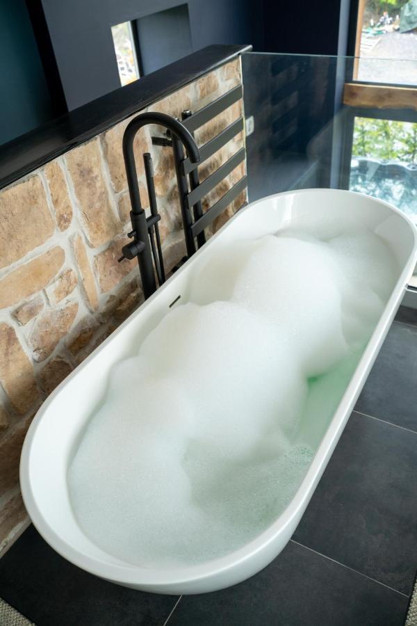 Plas Coch Luxury Barn Llanddeiniolen Ngoại thất bức ảnh